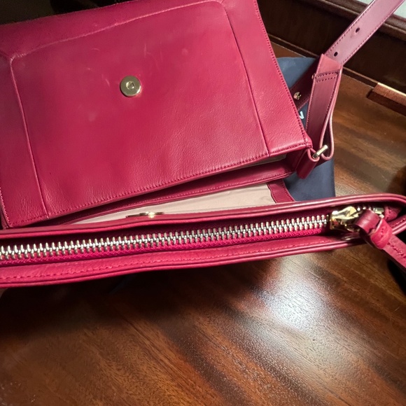 Cole Haan Classic Deep Red Shoulder Bag 11.5"x8"x3" - Picture 6 of 12